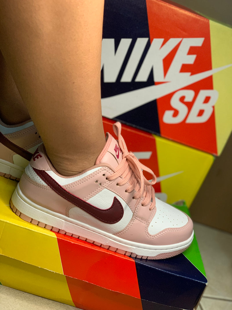 Sb DUNK Low  Primeira linha - feminino - 2 pares de cadarços