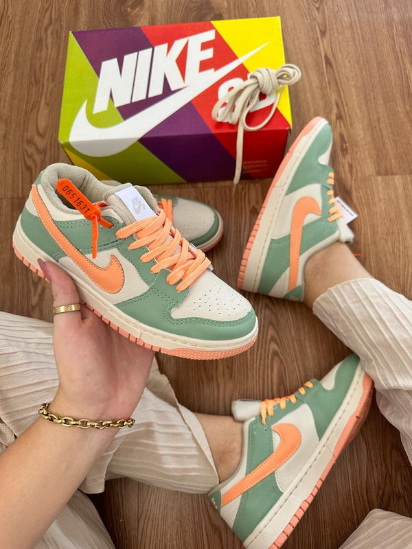 Tênis Nike DUNK Low