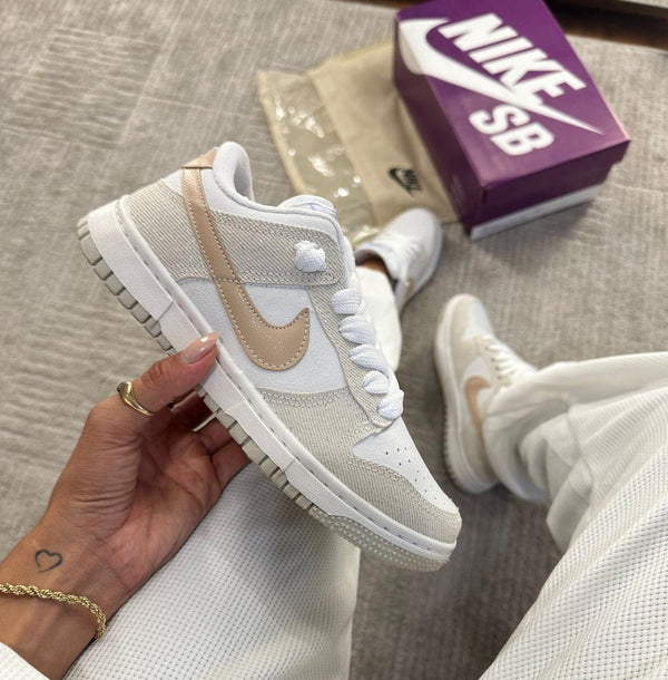 Tênis Nike DUNK Low Low Gliter