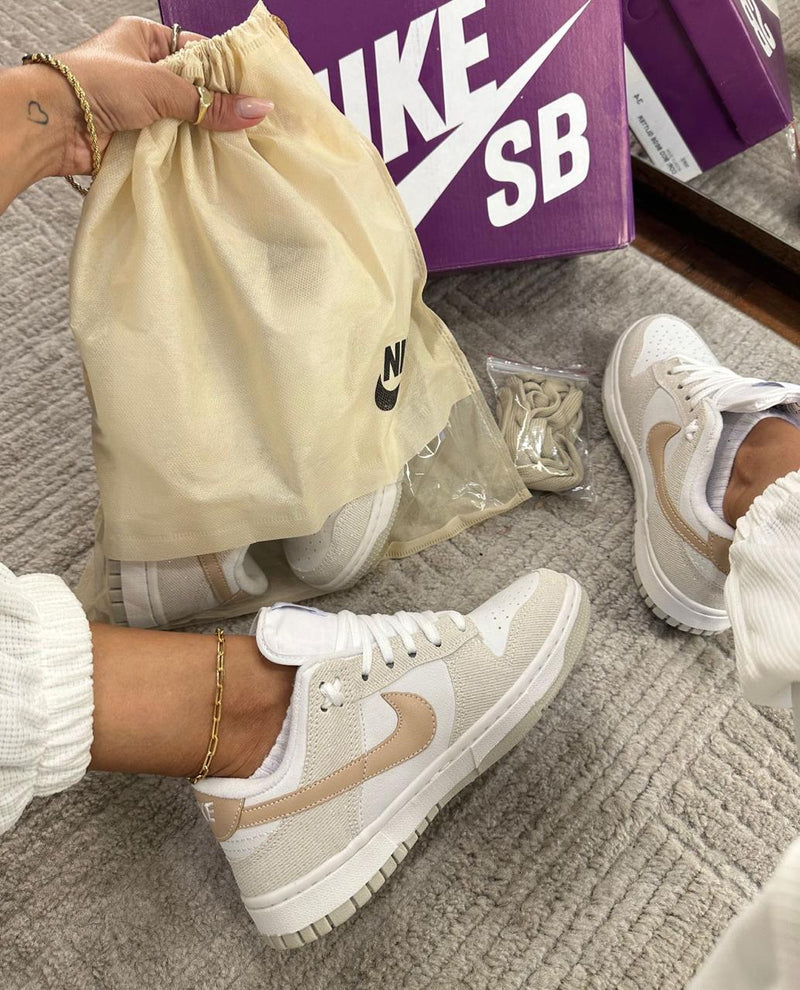 Tênis Nike DUNK Low Low Gliter