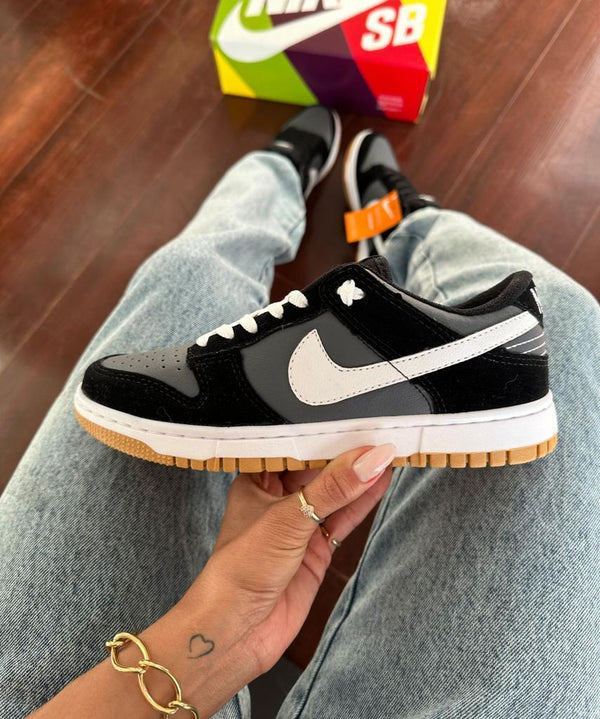 Tênis Nike DUNK Low Low