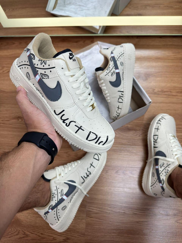 Tênis AIR force 1- JUST DO IT