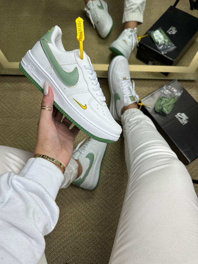 Tênis AIR force 1- grama