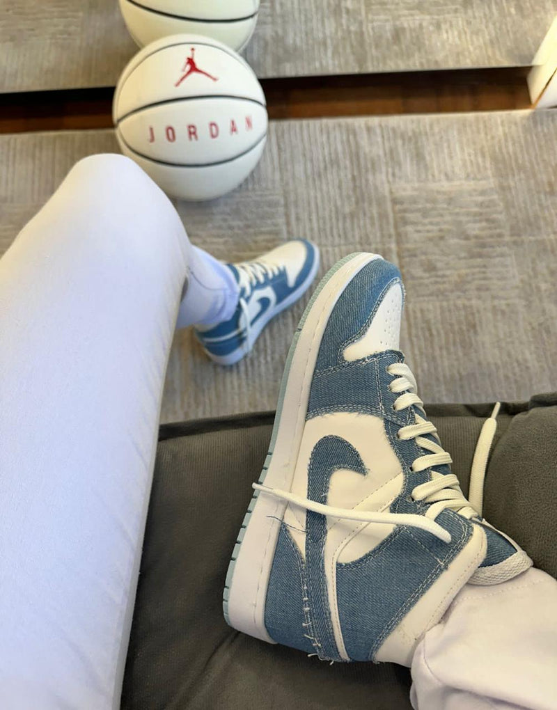 Nike jordan 1 - Modelo jeans -  Linha premium - Solado de borracha - Dois pares de cardarço - Mais chaveiro de brinde